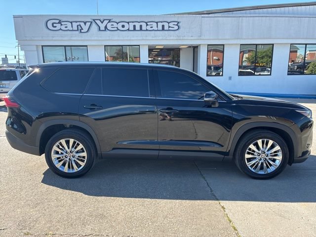 Used 2024 Toyota Grand Highlander AWD image 10