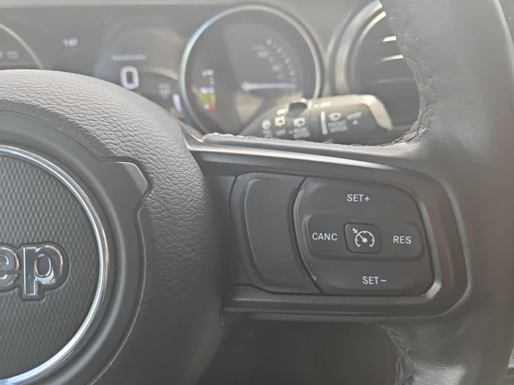 Used 2023 Jeep Wrangler Unlimited w/ Cold Weather Group AWD/4WD image 24