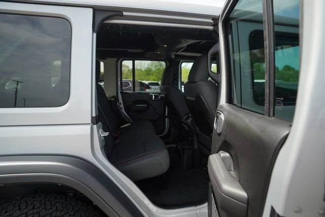 New 2024 Jeep Wrangler Unlimited Rubicon w/ Capability Package image 21