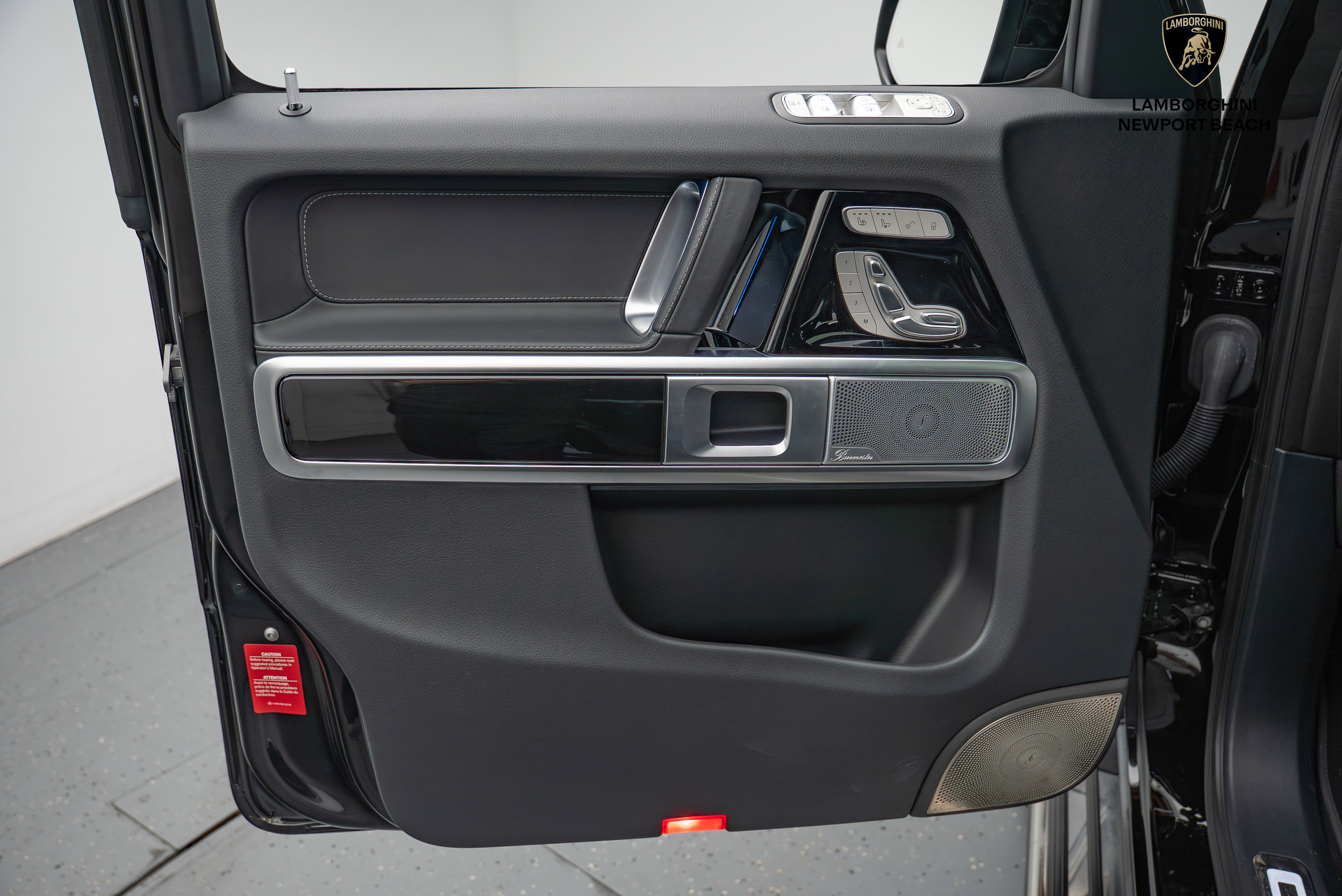 Used 2025 Mercedes-Benz G 550 image 32