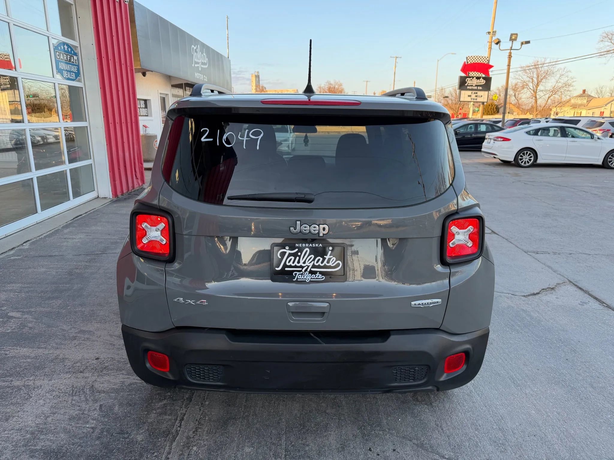 Used 2019 Jeep Renegade Latitude w/ Cold Weather Group image 6
