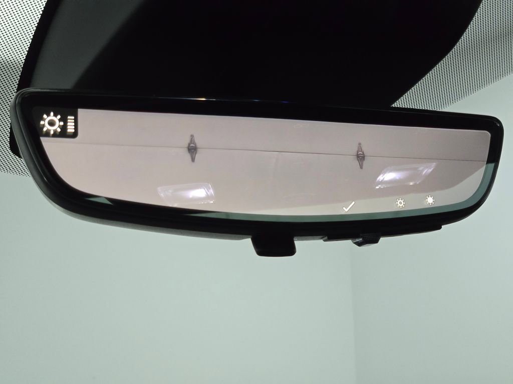 Used 2025 GMC Yukon Denali Ultimate w/ LPO, Floor Liner Package image 6