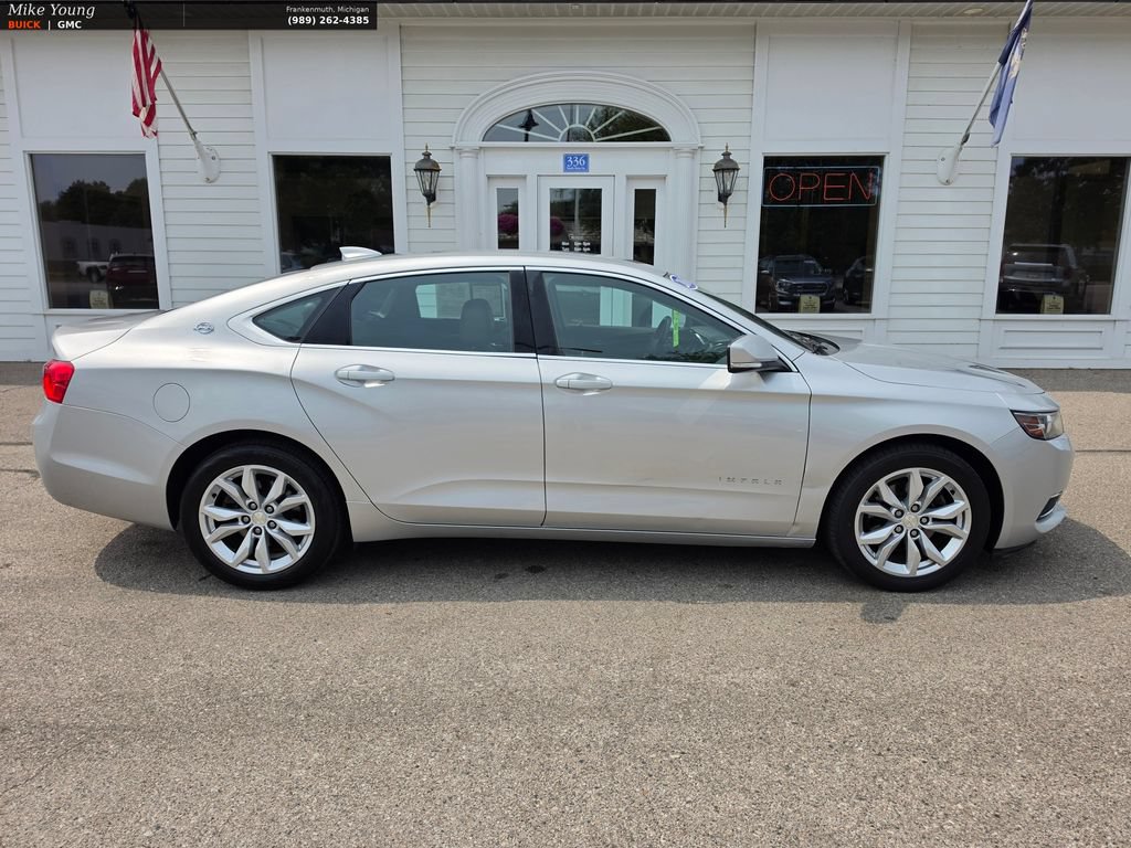 Used 2016 Chevrolet Impala LT FWD image 4