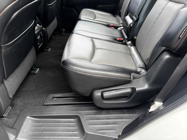 Used 2020 Nissan Pathfinder SL image 40