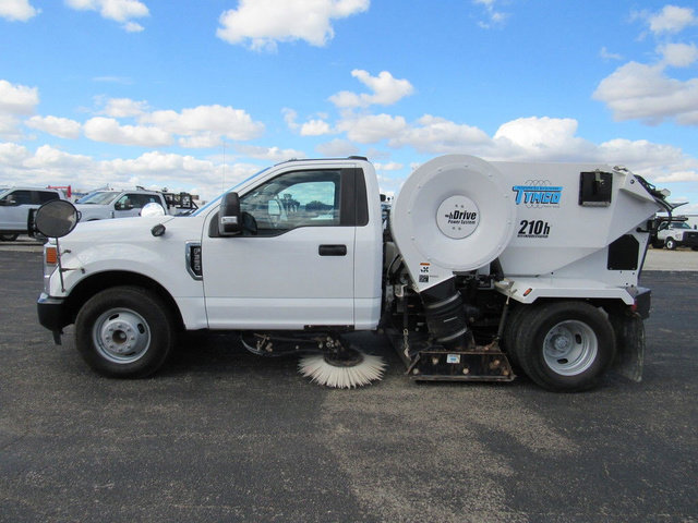 Used 2020 Ford F350 XL w/ Power Equipment Group image 8