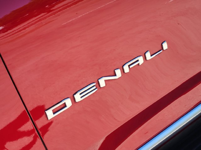 Used 2023 GMC Yukon XL Denali AWD/4WD image 12