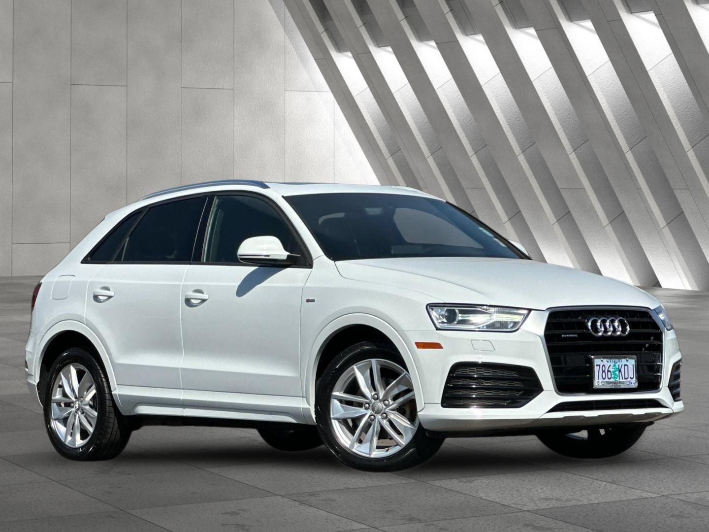 Used 2018 Audi Q3 2.0T Premium w/ Convenience Package