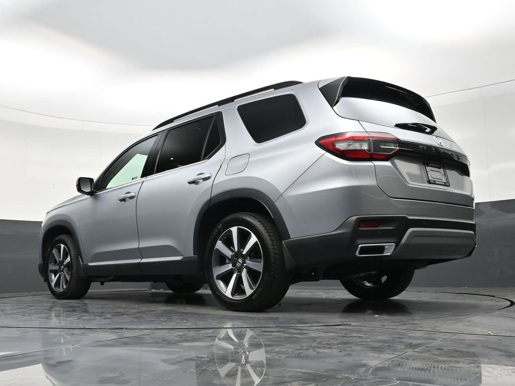 Used 2023 Honda Pilot Touring image 23