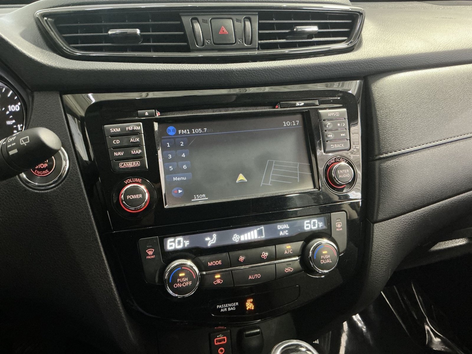 Used 2017 Nissan Rogue SV w/ SV Premium Package FWD image 21