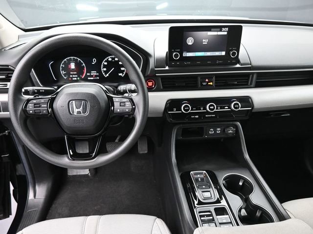 Used 2024 Honda Pilot LX image 25