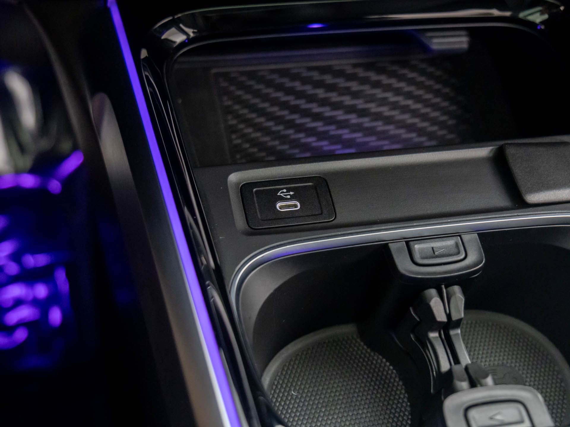 Certified 2024 Mercedes-Benz GLB 250 4MATIC w/ Exclusive Package image 22