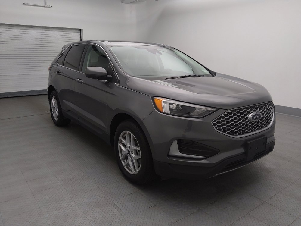 Used 2024 Ford Edge SEL image 13