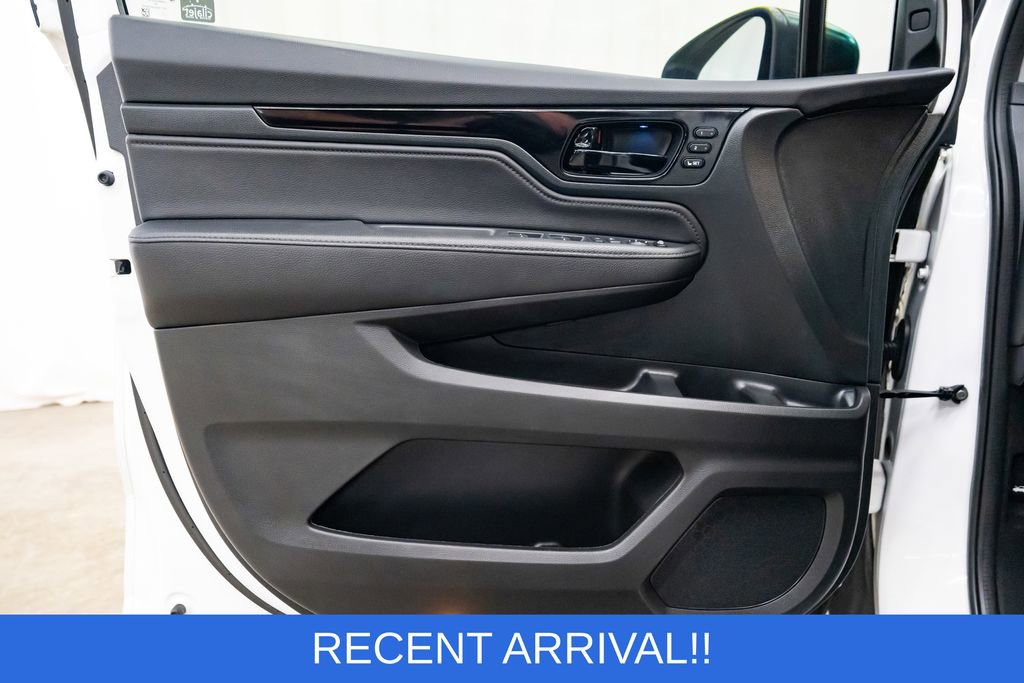 Used 2023 Honda Odyssey Touring image 25