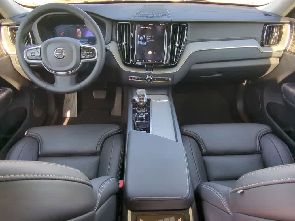 Used 2025 Volvo XC60 B5 Ultra AWD/4WD image 14