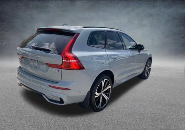 Used 2024 Volvo XC60 B5 Ultimate w/ Climate Package AWD/4WD image 5