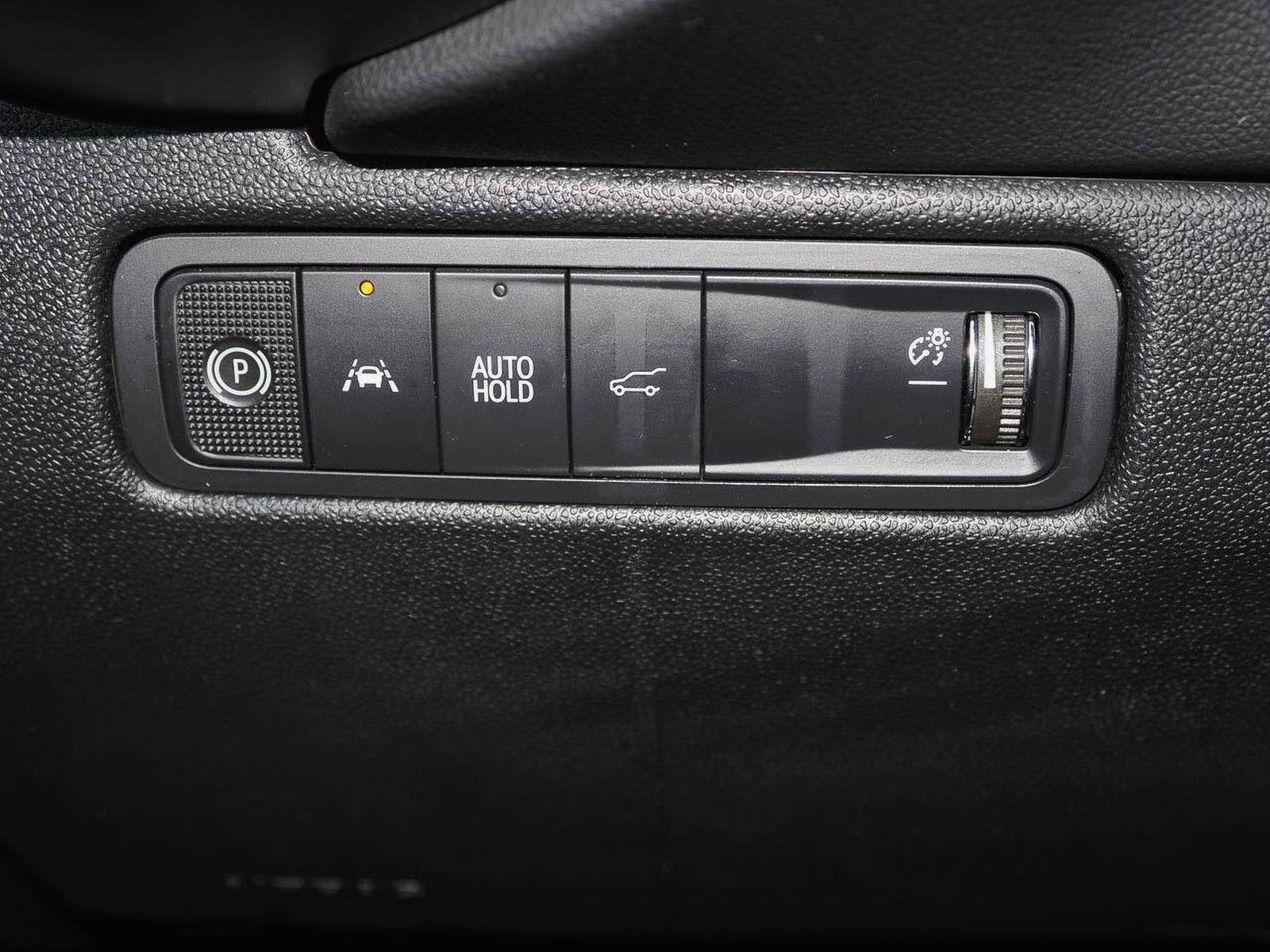 Certified 2025 Chevrolet Equinox EV LT w/ Convenience Package FWD image 19