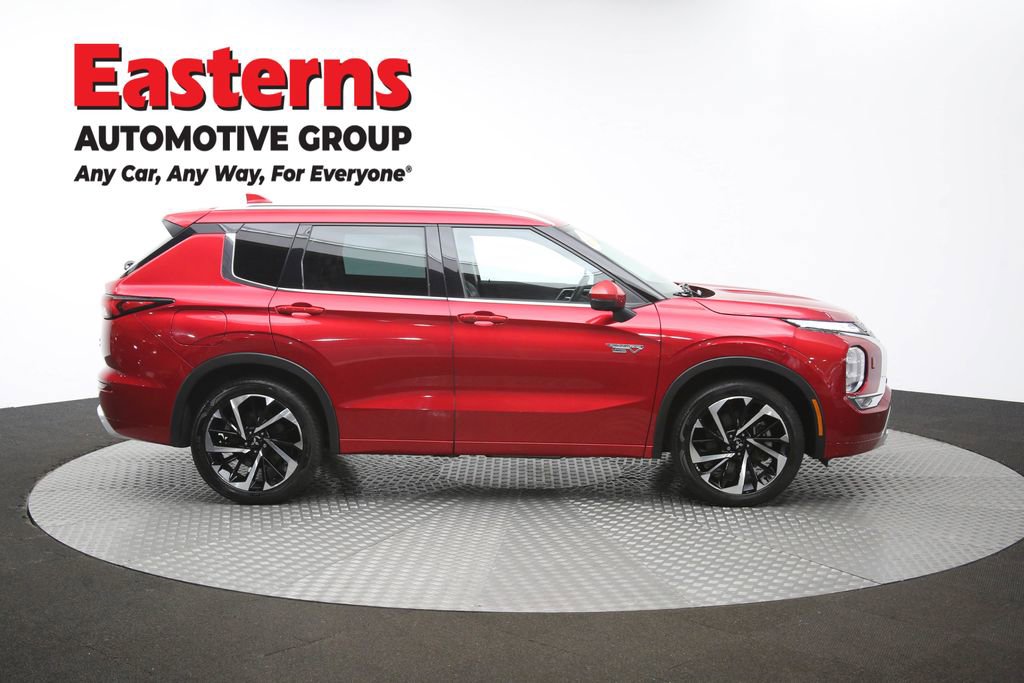 Used 2023 Mitsubishi Outlander SEL AWD/4WD image 47