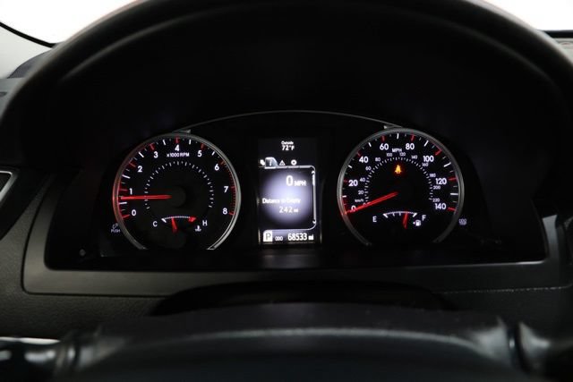 Used 2016 Toyota Camry SE w/ Moonroof Package FWD image 21