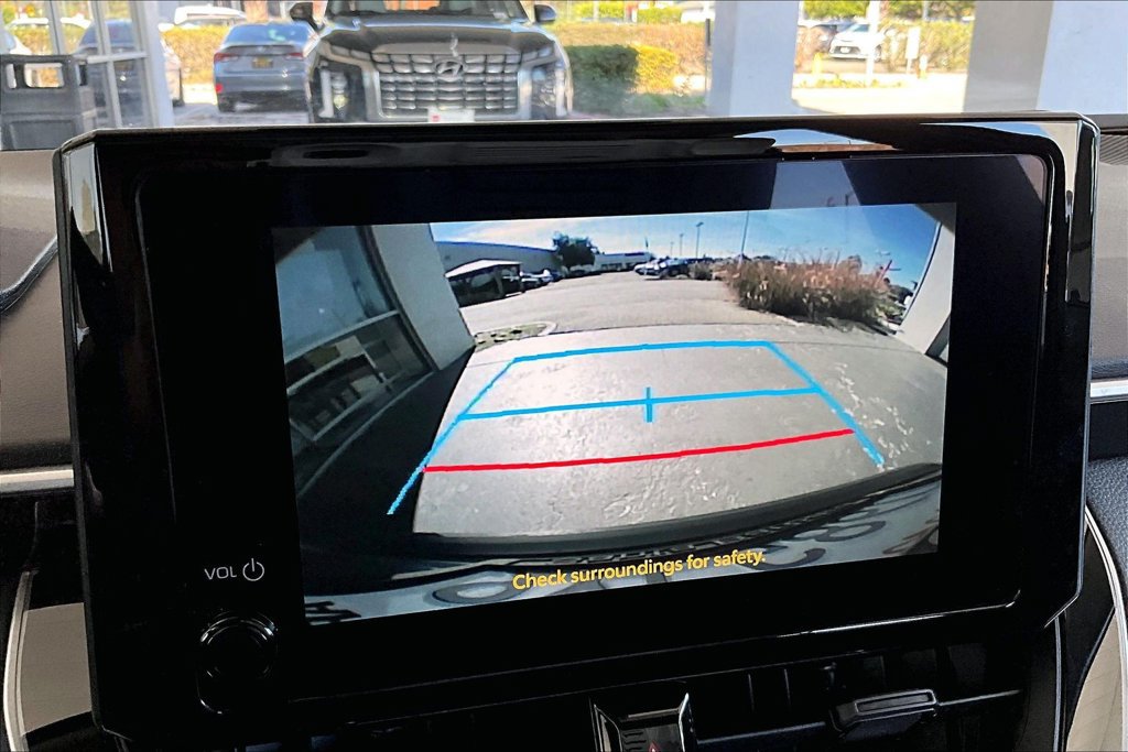 Used 2026 Toyota Corolla LE FWD image 14