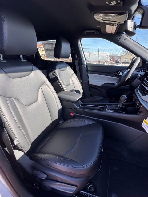 New 2026 Jeep Compass Limited image 13