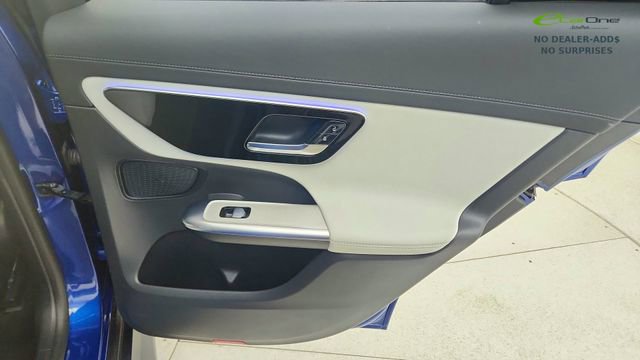 Used 2025 Mercedes-Benz GLC 350e 4MATIC w/ AMG Line image 30