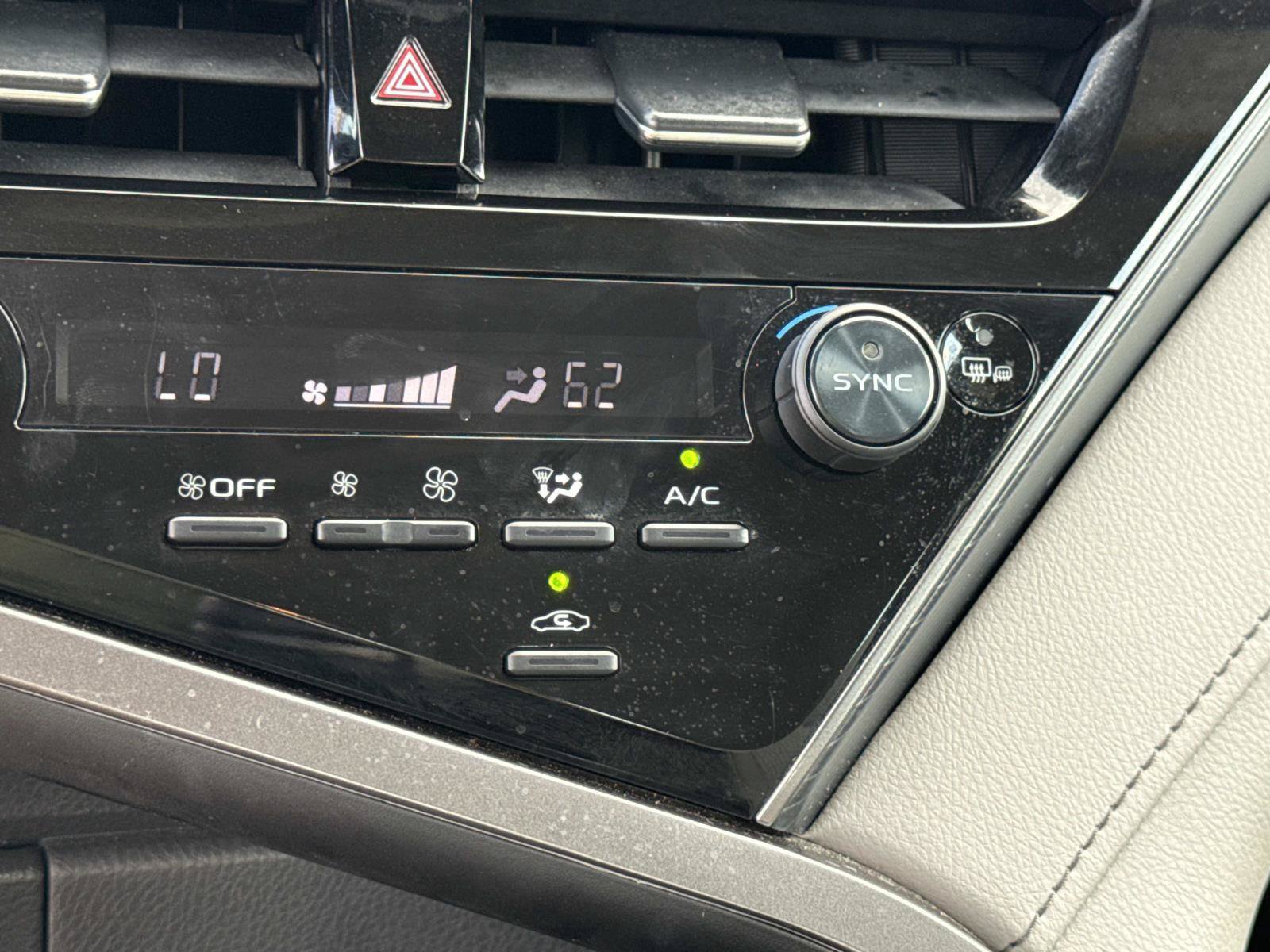 Used 2024 Toyota Camry SE FWD image 27