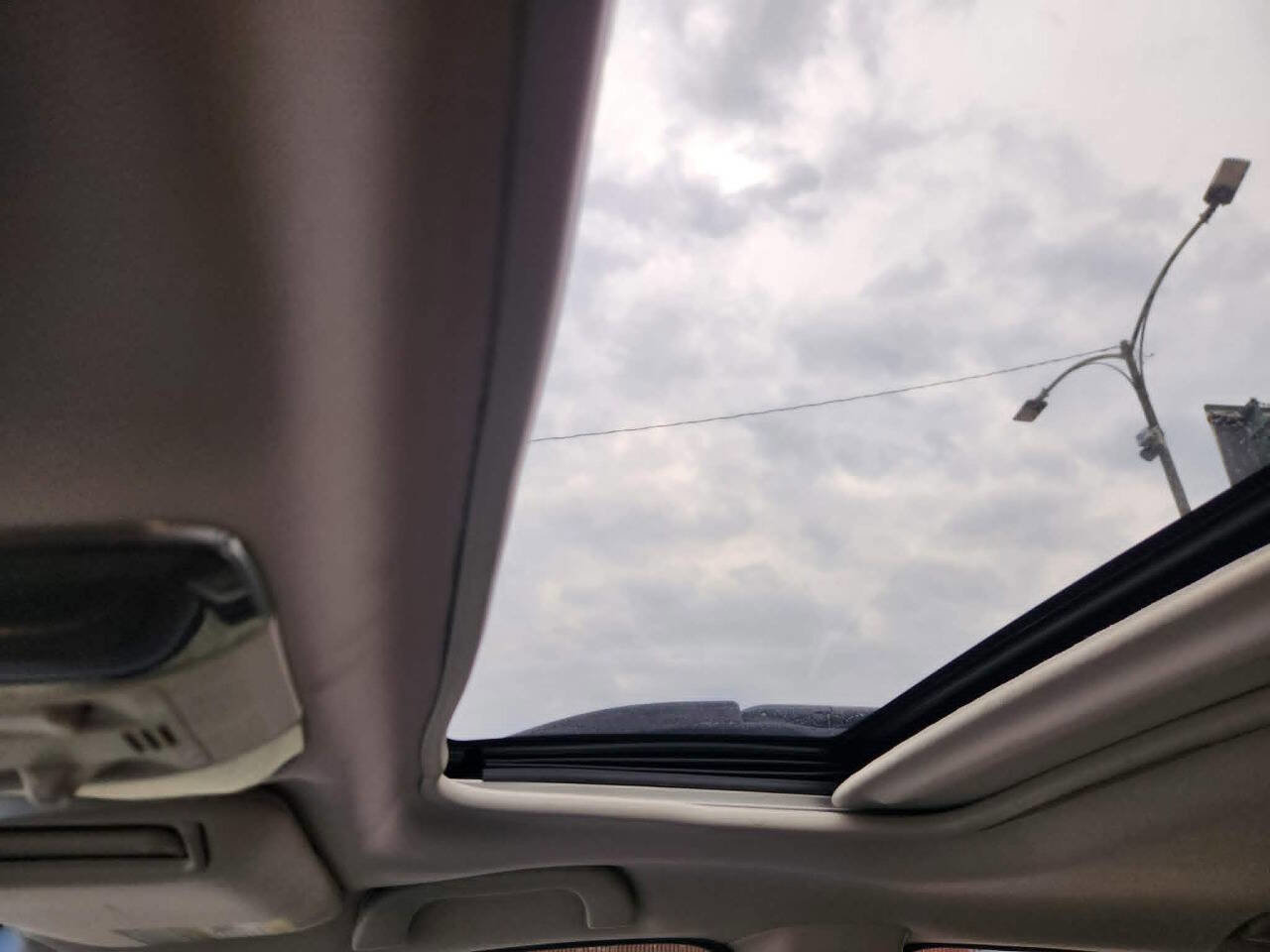 Used 2011 Subaru Outback 2.5i Limited image 25