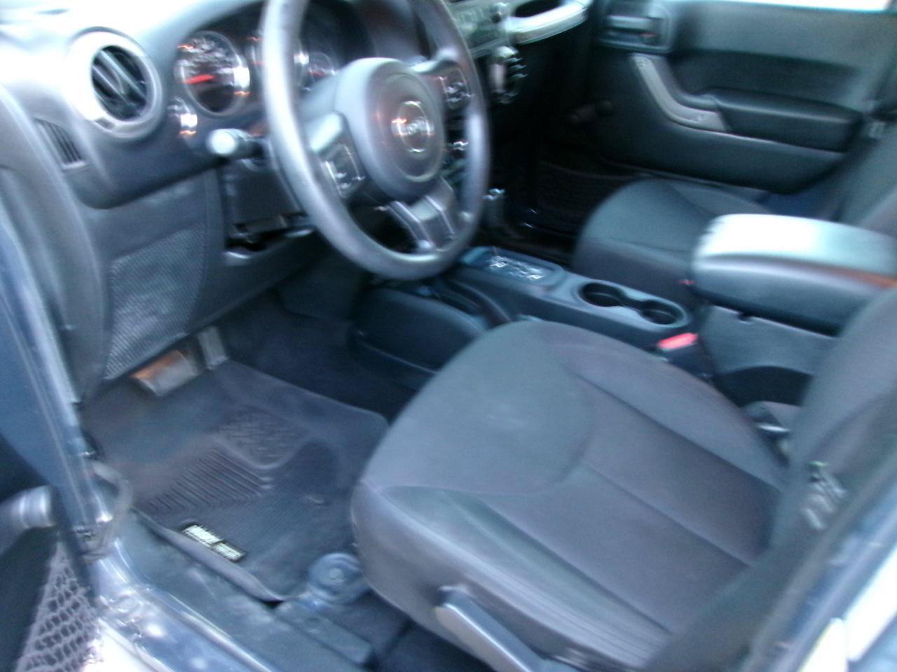 Used 2016 Jeep Wrangler Unlimited Sport AWD/4WD image 10