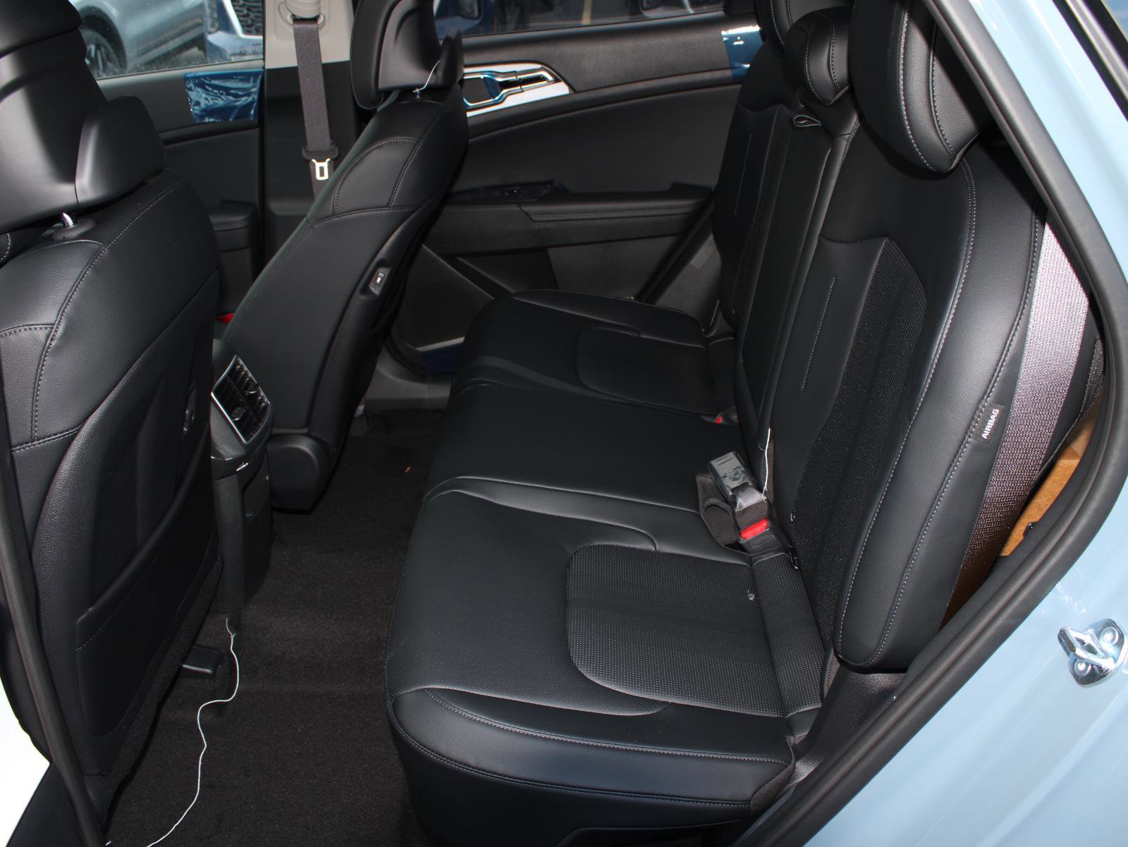 New 2026 Kia Sportage AWD Hybrid image 16