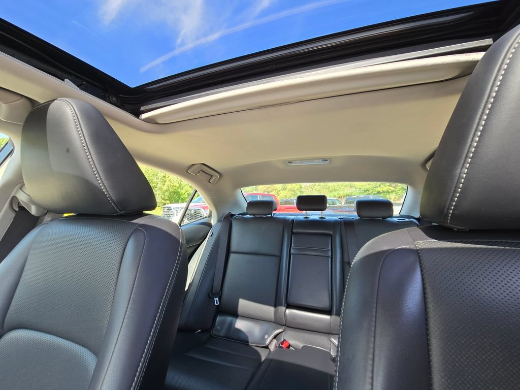 Used 2017 Lexus IS 300 AWD image 28
