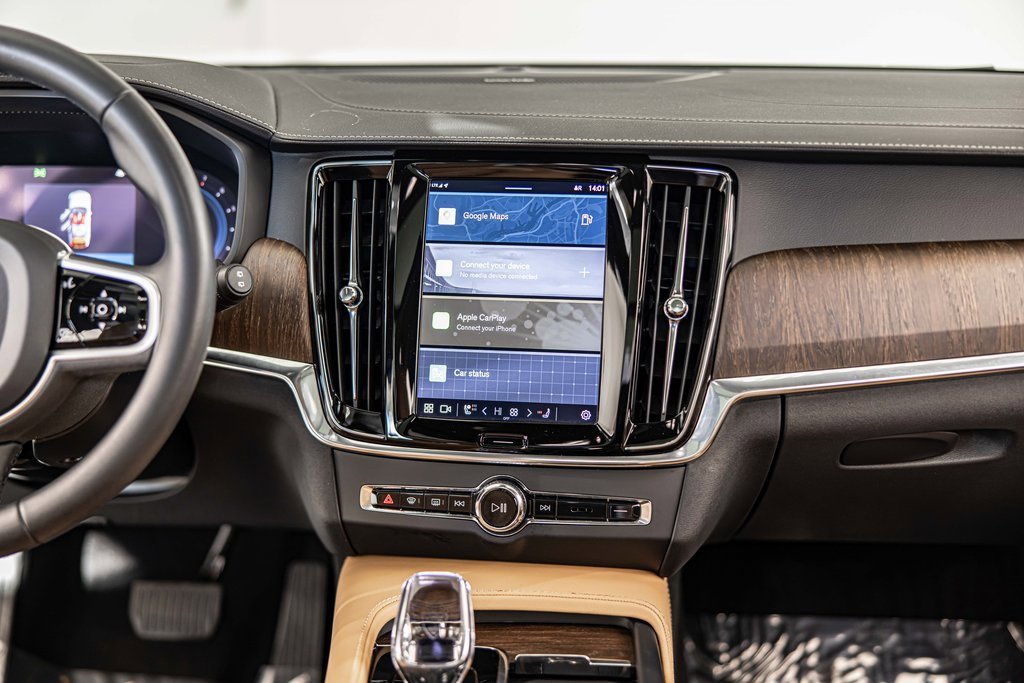 Used 2023 Volvo V90 B6 Cross Country Ultimate w/ Climate Package image 38