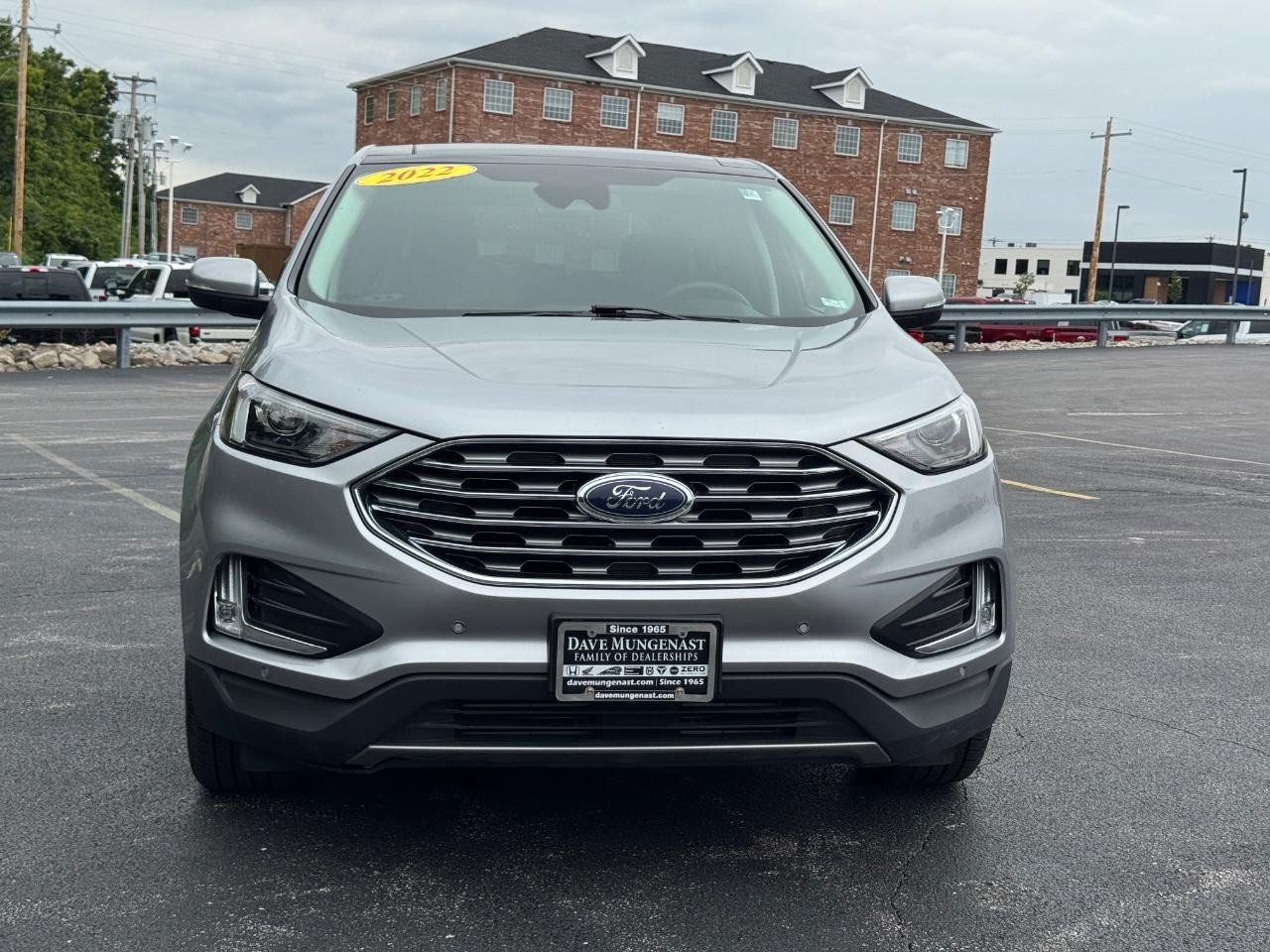 Used 2022 Ford Edge Titanium w/ Class II Trailer Tow Package AWD/4WD image 10
