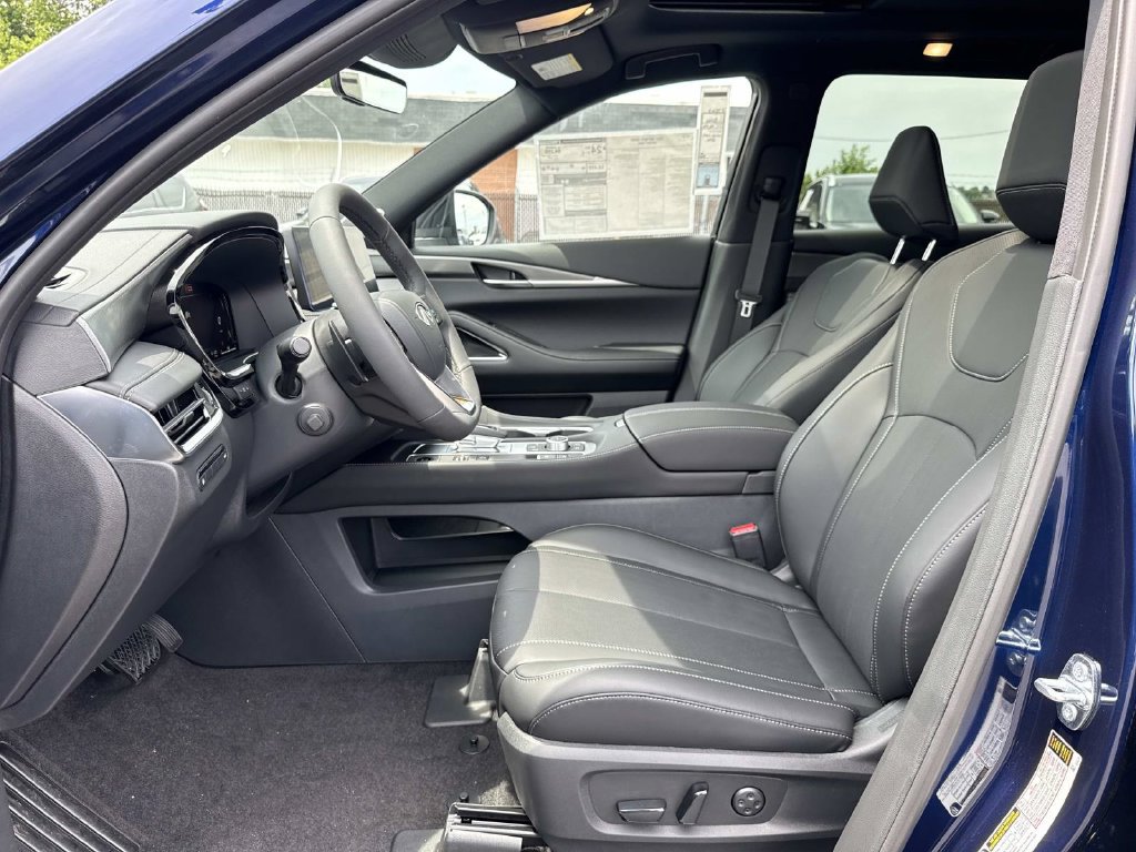 New 2027 INFINITI QX60 Sport w/ Dark Cargo Package AWD/4WD image 16