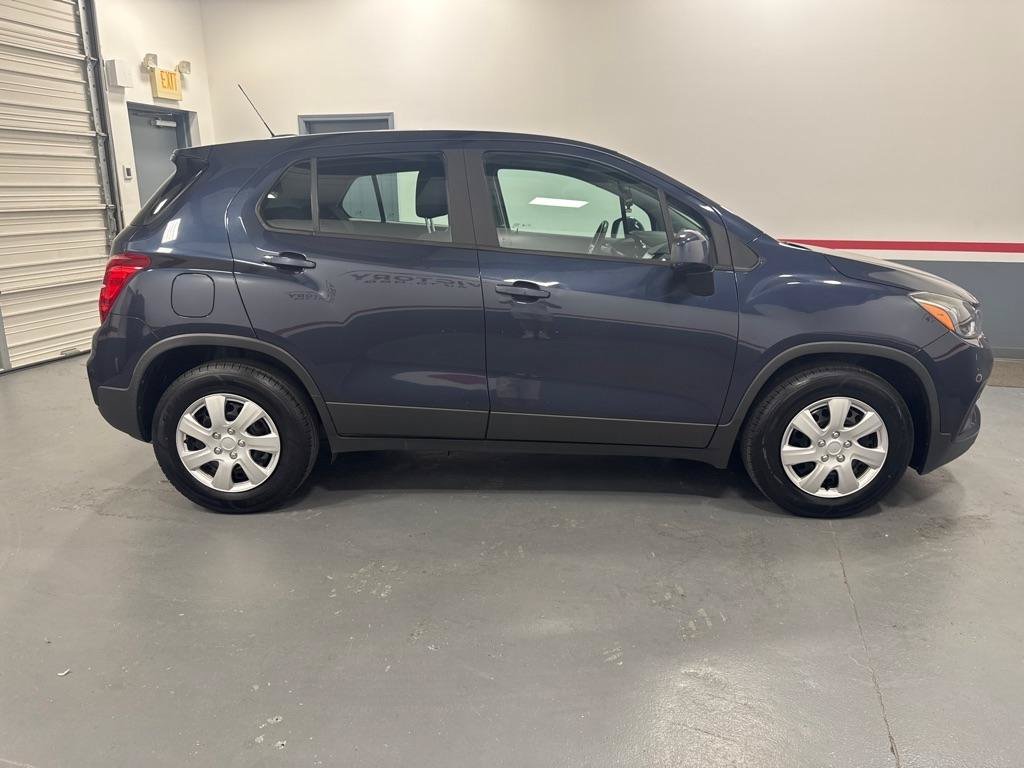 Used 2019 Chevrolet Trax LS FWD image 6