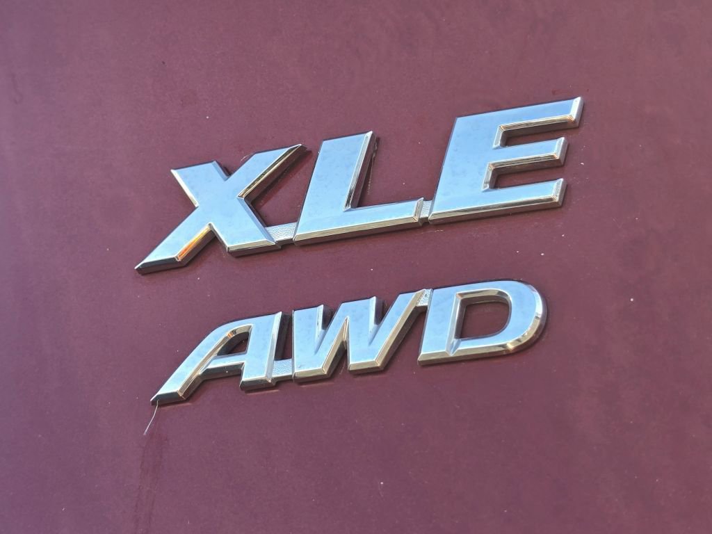 Used 2024 Toyota RAV4 XLE w/ Convenience Package AWD/4WD image 24