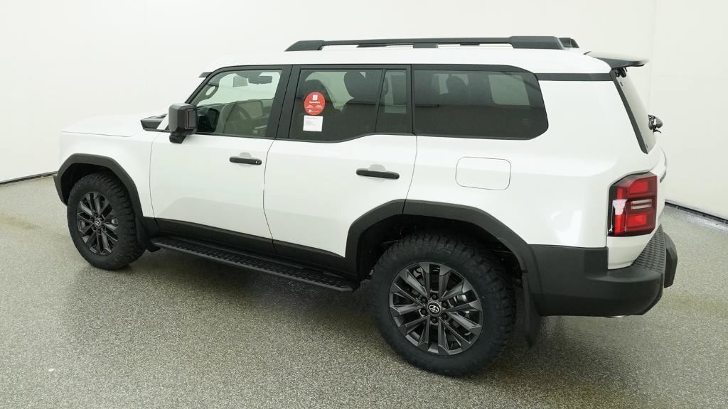 New 2027 Toyota XLT RWD image 7