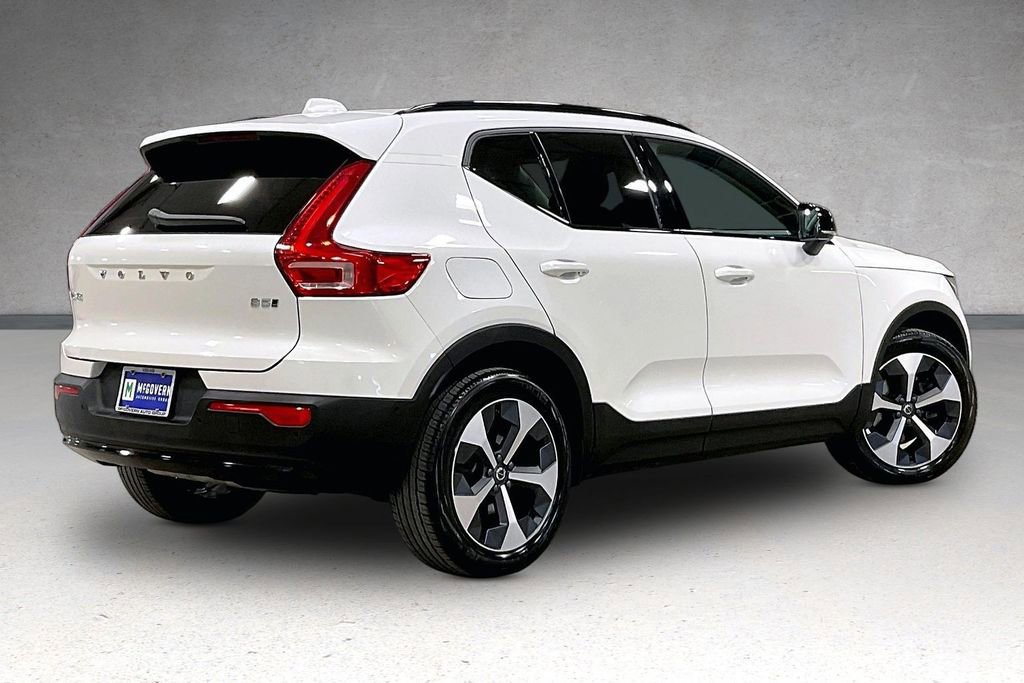 Certified 2026 Volvo XC40 B5 Plus w/ Protection Package Premier AWD/4WD image 6