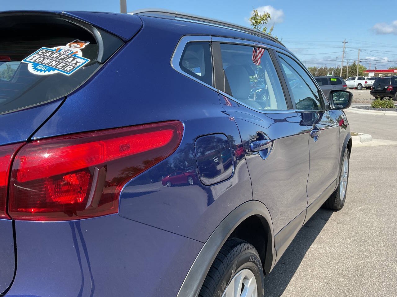 Used 2019 Nissan Rogue Sport SV FWD image 8