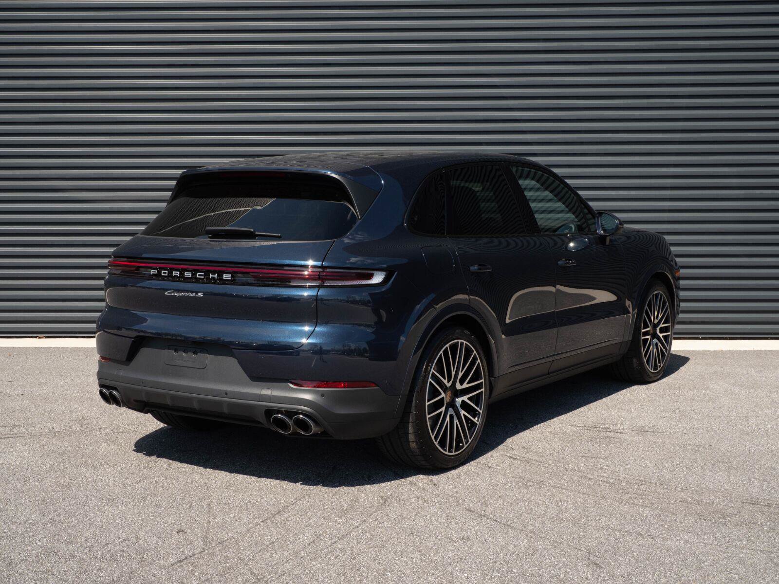 Used 2026 Porsche Cayenne S AWD/4WD image 29