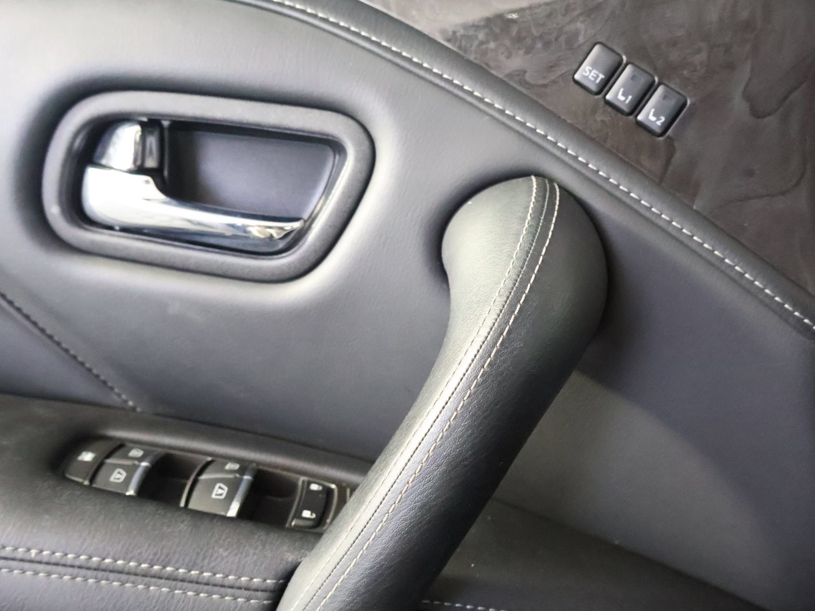 Used 2024 INFINITI QX80 Luxe AWD/4WD image 32