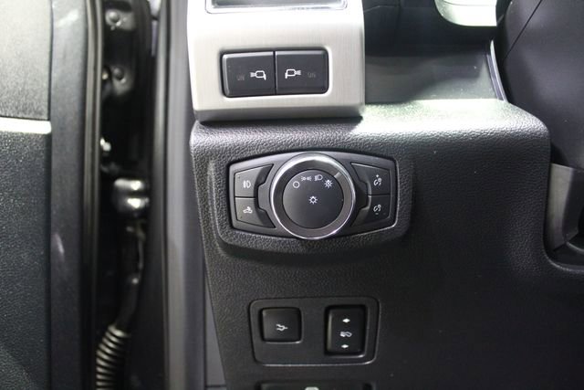 Used 2020 Ford F250 Platinum w/ FX4 Off-Road Package AWD/4WD image 12