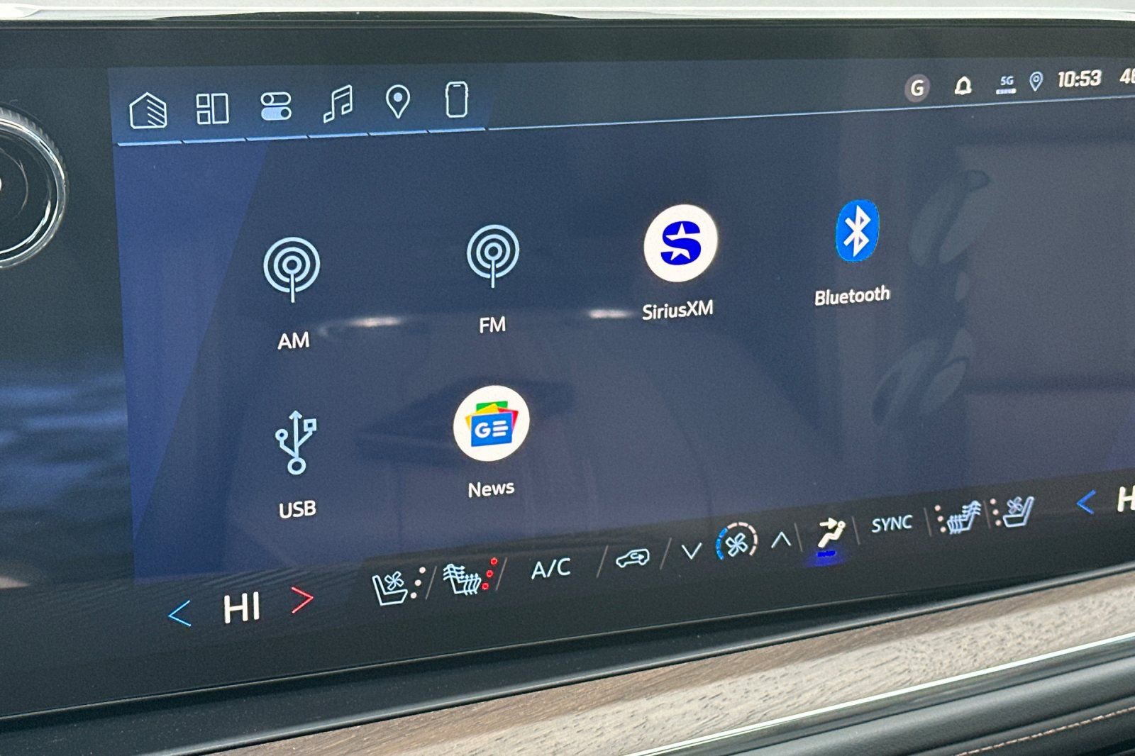 New 2026 Chevrolet Suburban High Country image 23