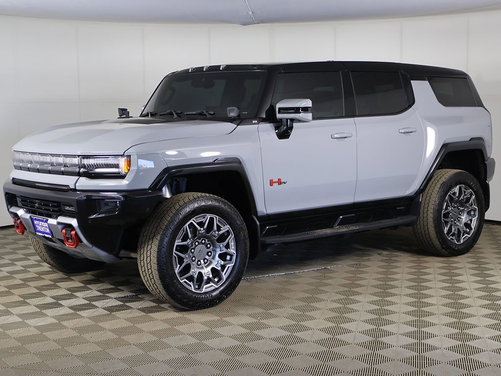 Used 2024 GMC Hummer EV 3X w/ LPO, Illumination Package image 10