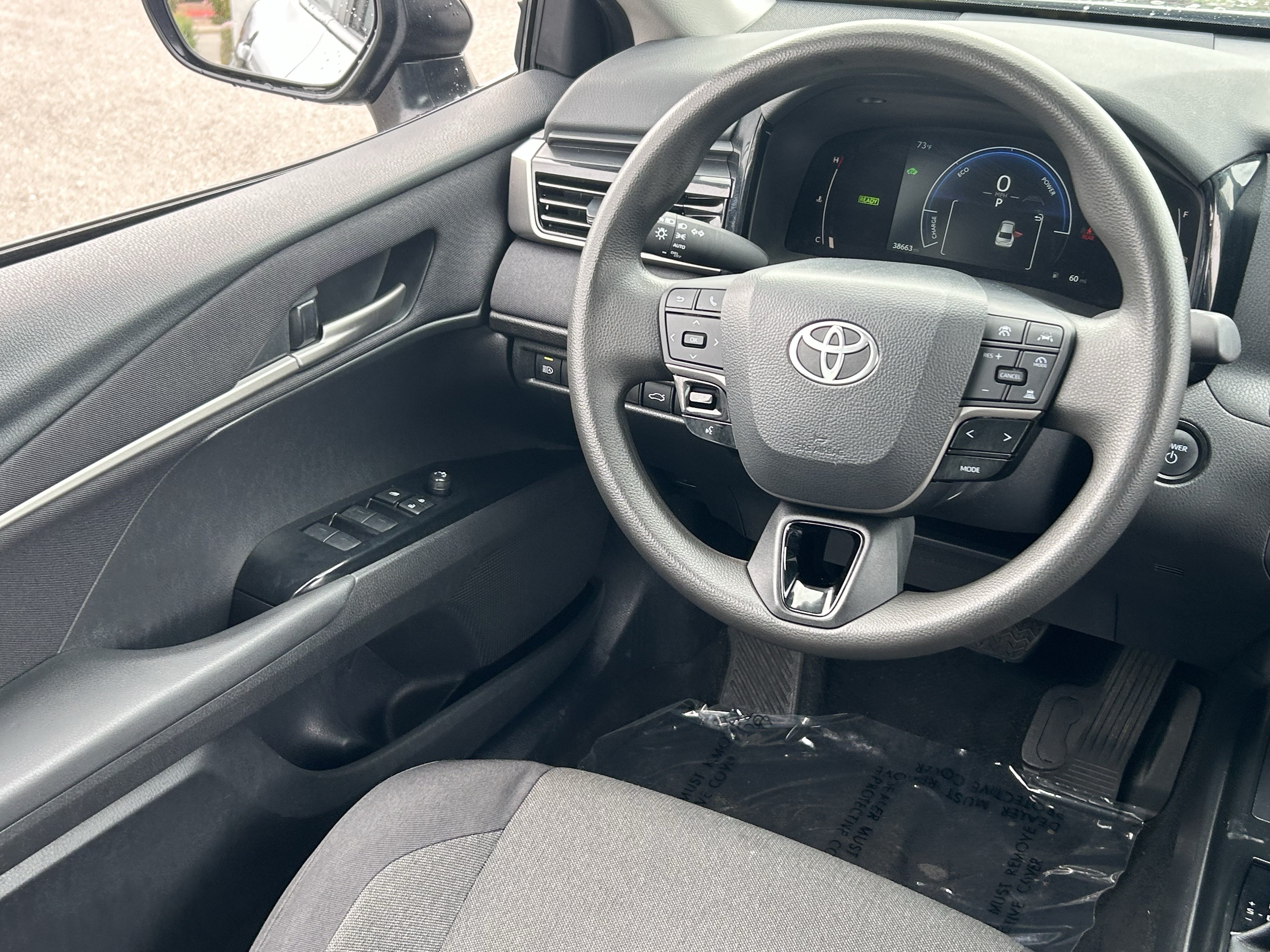 Used 2025 Toyota Camry LE FWD image 15