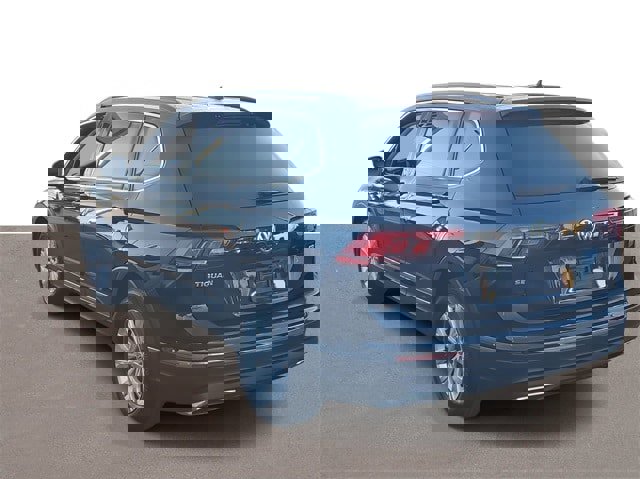 Used 2018 Volkswagen Tiguan SE image 3