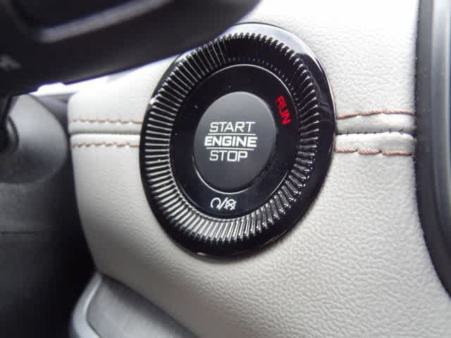 Used 2025 Jeep Compass Limited AWD/4WD image 20