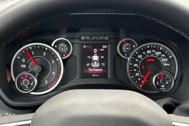 New 2026 RAM 2500 Big Horn AWD/4WD image 21