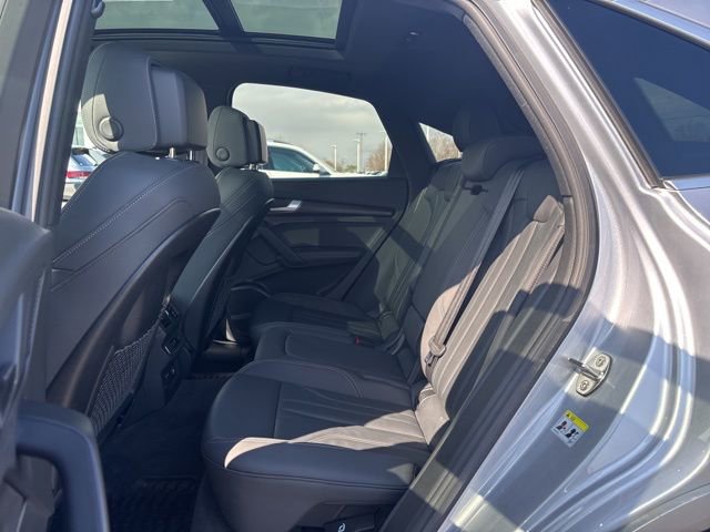 Used 2022 Audi Q5 2.0T Premium Plus w/ Premium Plus Package AWD/4WD image 32