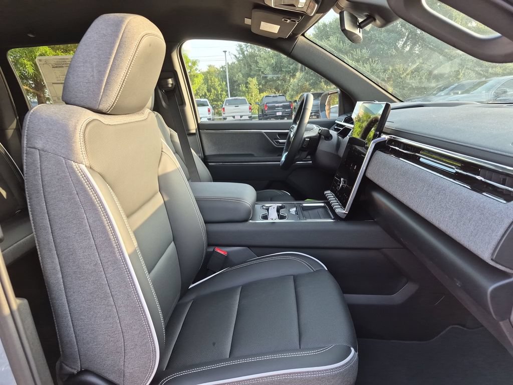 New 2026 GMC Sierra EV Elevation AWD/4WD image 39