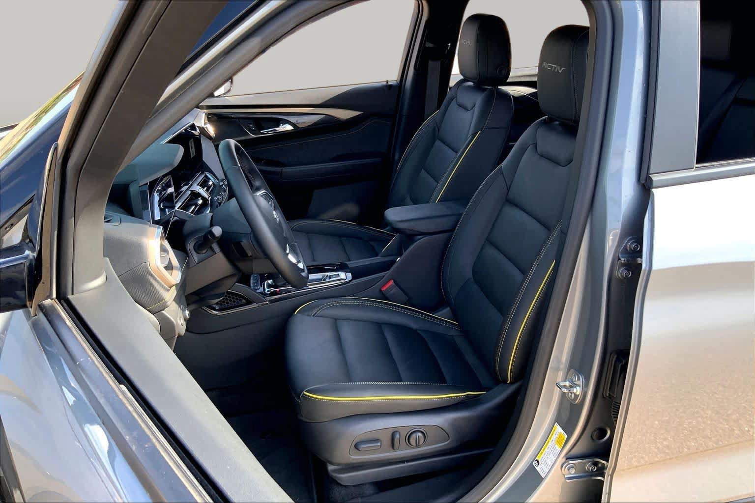 Used 2025 Chevrolet TrailBlazer ACTIV w/ Driver Confidence Package FWD image 8